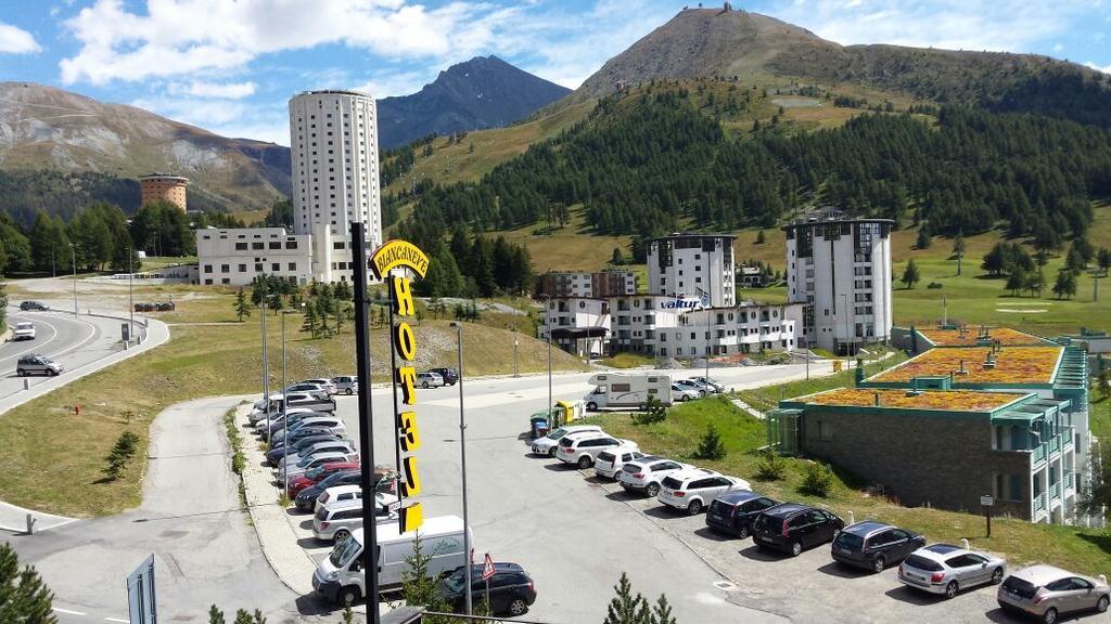 Hotel Biancaneve Sestriere Exterior foto