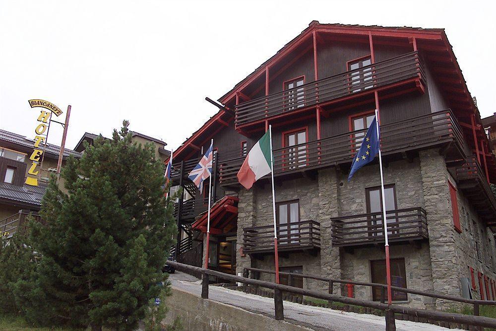 Hotel Biancaneve Sestriere Exterior foto